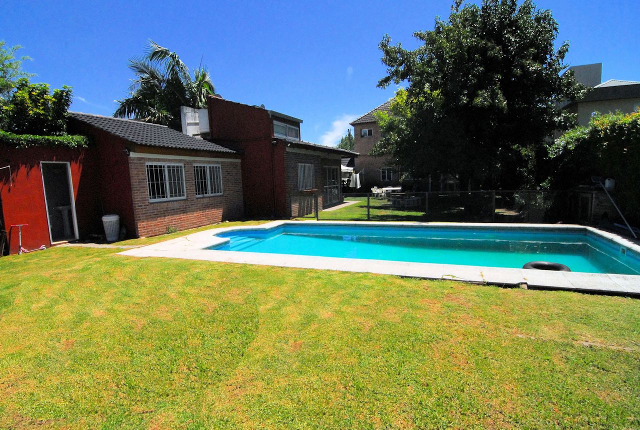 Parque y Piscina